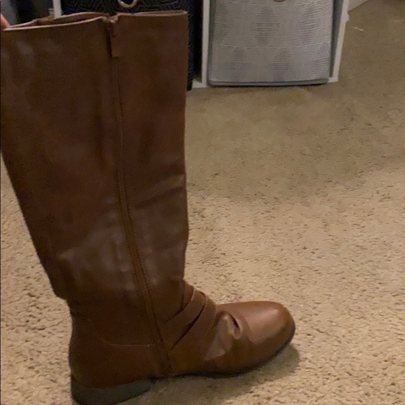 Knee-high brown boots - Picture 2 of 2